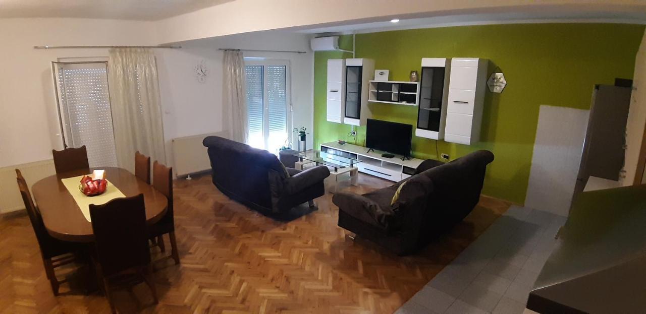 Apartment Elena Galovac  Esterno foto