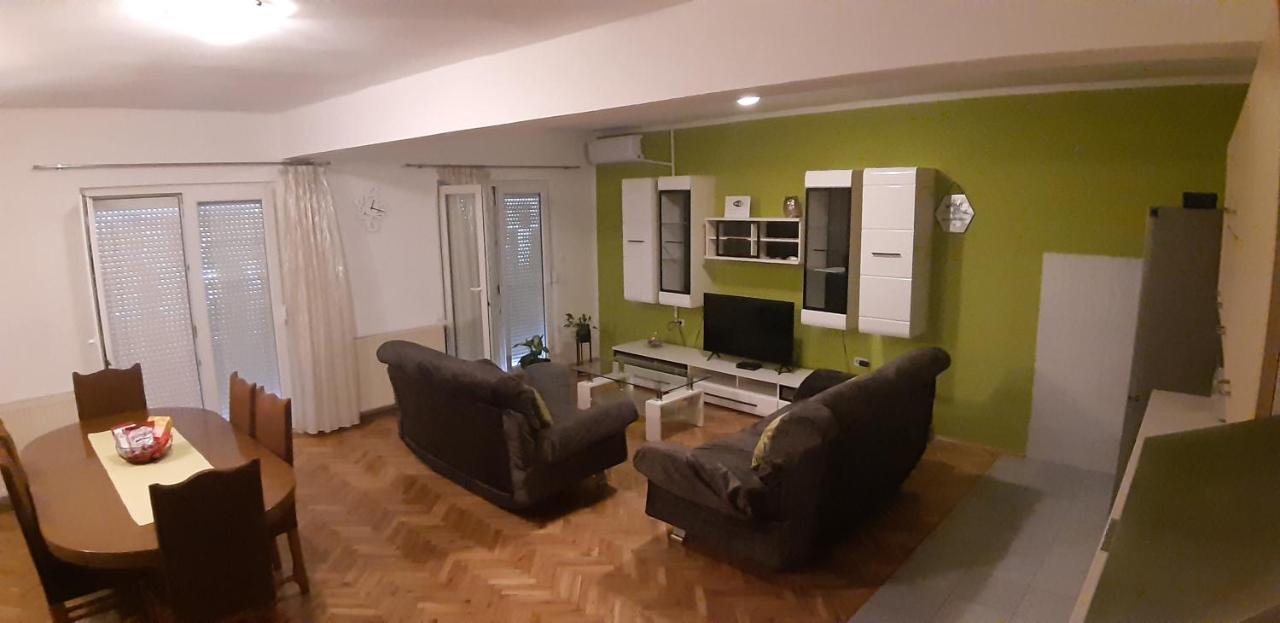 Apartment Elena Galovac  Esterno foto
